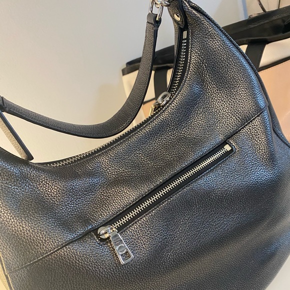 Gorgeous Coach grey pebble chelsea hobo - Picture 3 of 4